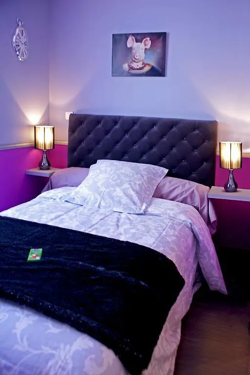 Lyon City Home'S Bed & Breakfast Villeurbanne 3*,  France