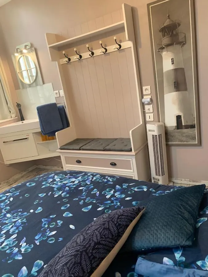 Lyon City Home'S Bed & Breakfast Villeurbanne 3*,  Francia