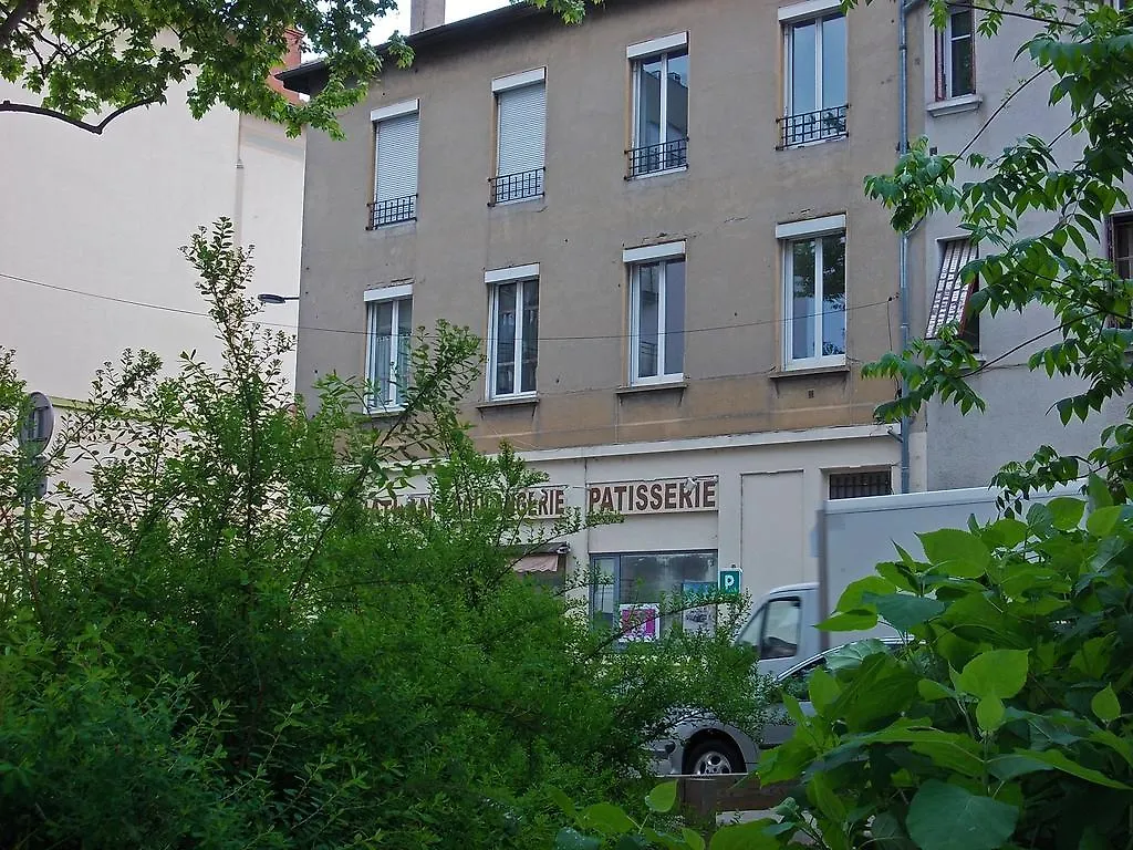 Lyon City Home'S Bed & Breakfast Villeurbanne 3*,  Francia